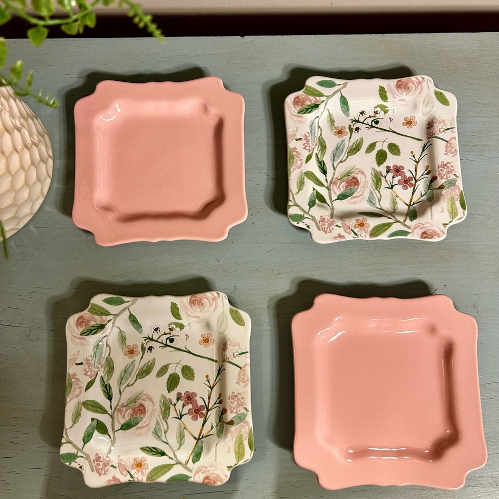 Sweet Laurel Pink and and Floral 6 Inch Plates